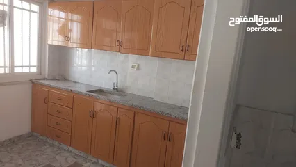  1 مكتب للايجار في شارع القدس
