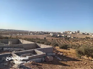  5 قطعة أرض مع صبة الأساس