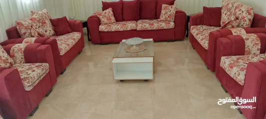  1 طقم كورنر بحاله ممتازه