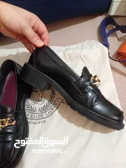  2 حذاء اصلي  من ماركة Tommy Hilfiger مقاس 38 سعره الحقيقي 200$