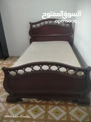  2 bed with cot