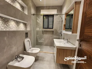  4 شقة فارغة للبيع في عبدون ref : 14391
