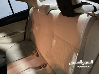  23 تويوتا يارس 2017. مواصفات خليجية 1500cc. اقتصادية جداً واكثر من الهايبر.  شغل وامشي. دهان اسود