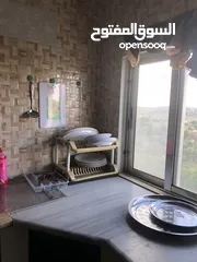  2 منزل مع حديقة فواكه 3 غرف صاله مجلس بلكون مطبخ مجهز مواقف سيارات المنزل اول ساكن