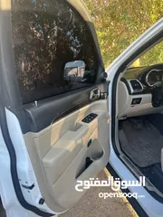  14 جيب جراند شيروكي فل كامل ليمتد للبيع او للبدل