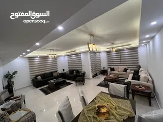  9 شقة مفروشة مساحة 200 متر في - دير غبار - ثلاث غرف نوم و فرش فاخر (6792)