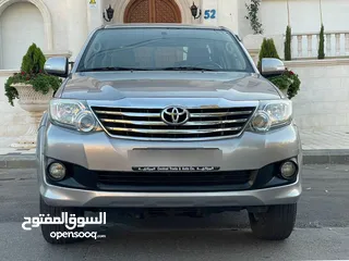  2 ‎تويوتا فورتشنر موديل 2015 وارد الشركة المركزية وصيانة الوكاله ((ممشى 100 الف كيلو فقط))