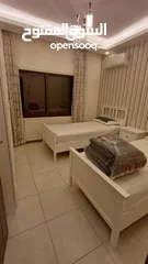 19 شقة مفروشة في - عبدون - مساحة 200 متر ثلاث غرف نوم و بلكونة (6692)