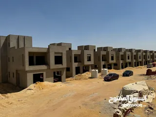  4 H فيلا للبيع في compound zayard villa في الشيخ زايد