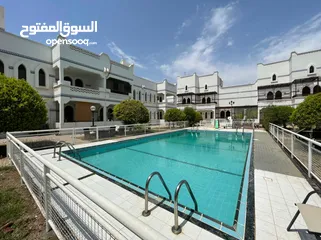  1 2 BR Aparment in Shatti right at the beach with Shared Pool