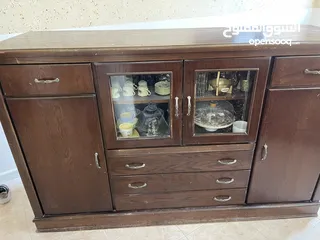  1 دولسوار بني خشبي