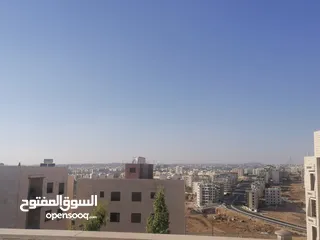  22 بيت مستقل اربع شقق طابقية على شارعين شارع المطار حجار النوابلسة مقابل الخارجية لقطة !!