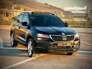  22 سكودا كاروك 2019/اتوماتيك ماتور 1500 بنزين فل الفل  فتحة سقف بانوراما