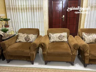  3 كنب مستعمل بحالة ممتازة للبيع