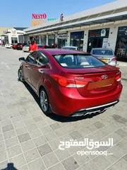  12 Hyundai Elantra 2012