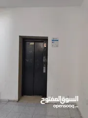  7 شقه سكنيه للبيع على الشارع العسكري