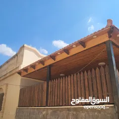  8 قرميد للبيع كامل مع الحديد والباب