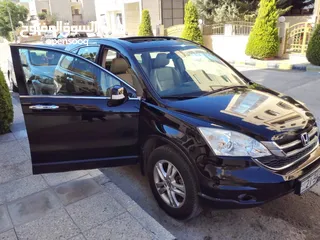  4 4جيد 2011 Honda cr-v هوندا سي ار في