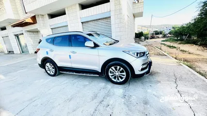  9 هيونداي سانتافيه دفع رباعي - بحالة ممتازة داخليا وخارجيا - GLS  Hyundai SantaFe