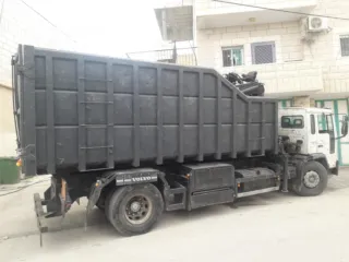  2 فولفو للبيع موديل 2004