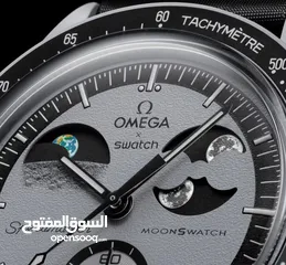  2 OMEGA X Swatch - MISSION TO EARTHPHASE