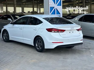  2 السيارة بحالة ممتازة موديل 2017/ ماكينة 1600cc/ وارد كوريا الجنوبية