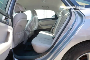  12 Hyundai sonata 2016 very clean car