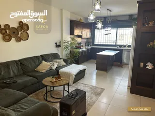 2 شقة شبه أرضية مع ساحة خارجية واطلالة للبيع في الارسال