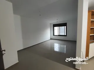  3 للايجار شقه ديلكس على شارع عين مصباح المؤدي الى الطيره