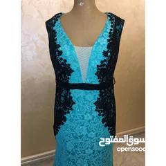 6 فساتين للبيع