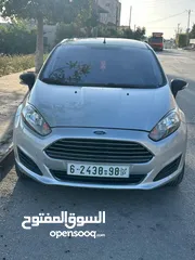  4 فورد فيستا نظيفة جدا و ممشى قليل جدا