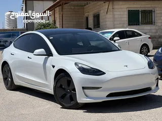  1 Tesla 3 2023