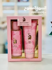  7 جورجينا Miss Lavern بكج ثنائي فخم للعناية بالجسم والعطر Splash معطر 250 مل + Body Lotion مرطب لمسة أ