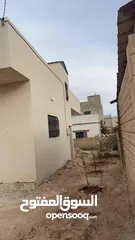  3 بيت للبيع المفرق شارع عشرين