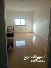  1 شقه سكنيه لليجار