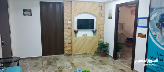  4 عيادة أسنان شبه جديدة للبيع بسعر مغري
