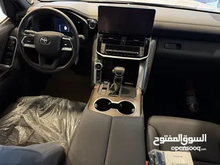  5 Toyota lanc cruiser gxr 2025 زيرو وارد و كفالة الوكيل