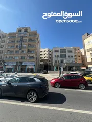  9 عماره للبيع في شارع الجامعه