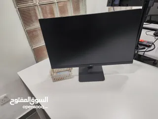  5 شاشات 24" مستعمل بحالة ممتازة شبة جديد