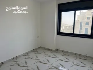  3 شقه فارغة للايجار في رام الاه قرب شارع ركب