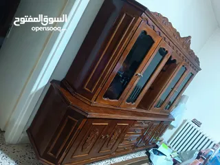  2 طاولة سفرة كبيرة مع ملحقاتها