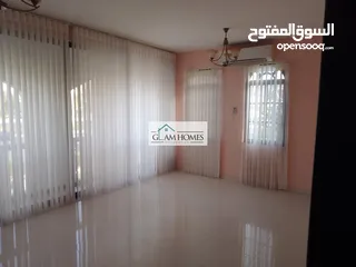  5 Gorgeous 5 BR villa  available for rent in Qurum Ref: 723J