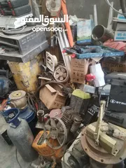  17 عدد صناعية وانشائيه مختلفه