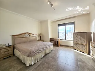  15 جبل عمان و محيط فندق ( الردز كارتن ) شقة فخمة للبيع 220 متر