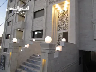  31 شقه للبيع  165م الزرقاء الجديده - جبل المغير تشطيب فندقي موقع مميز منطقه فلل وواجهه معماريه عصريه