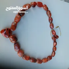  29 احجار  كريمه اصلي  مشكله مع عقود قديمه