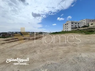  1 ارض سكنية في منطقة الحويطي ، بمساحة ارض 1000م