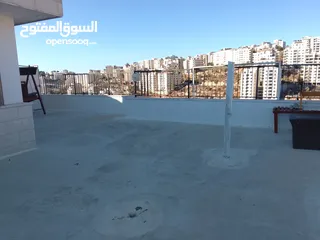  4 روف عباره عن استوديو
