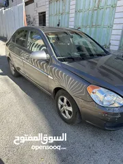  5 هيونداي اكسنت 2009 في حاله ممتازه .