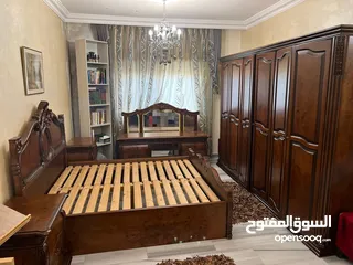  4 غرفة نوم زان تفصيل ثقيلة جدا جدا بسعر لقطه قابل للتفاوض للجادين فقط